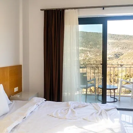 Rozerin فيلة *